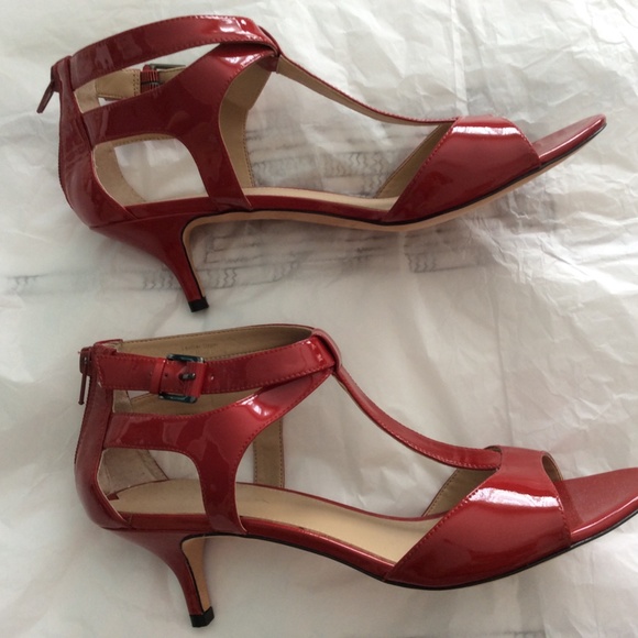 Red patent leather Kitten heel sandals - Picture 3 of 6